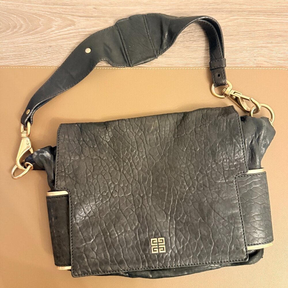 Givenchy Leather Shoulder bag